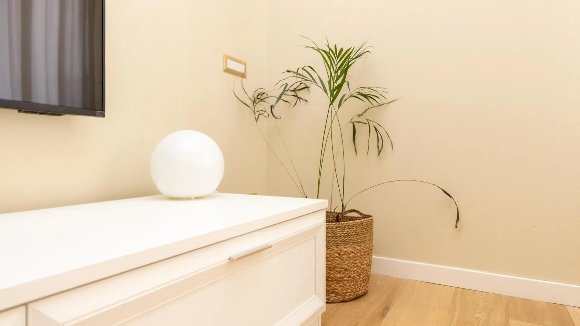 Exclusive Suite In Central Station - Duomo 5 In Minutes Milan Italy