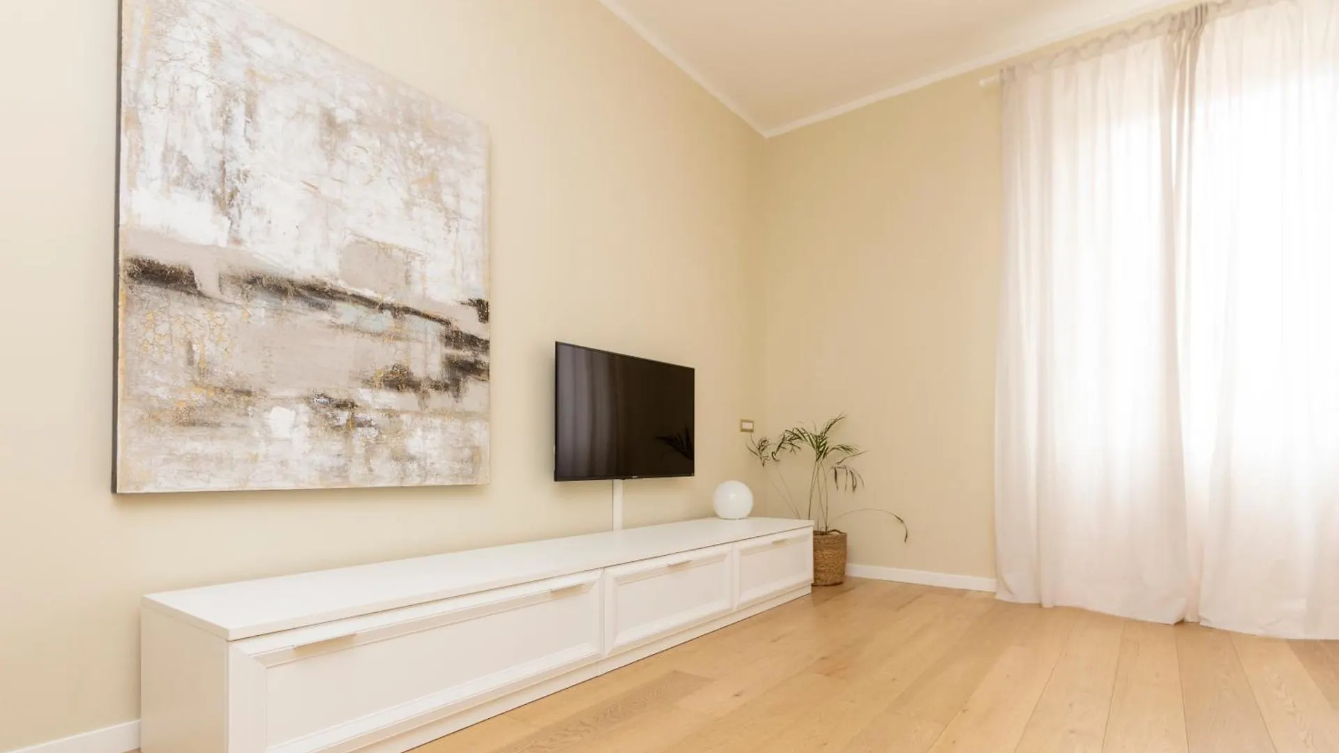 Exclusive Suite In Central Station - Duomo 5 In Minutes Milan Apartment
